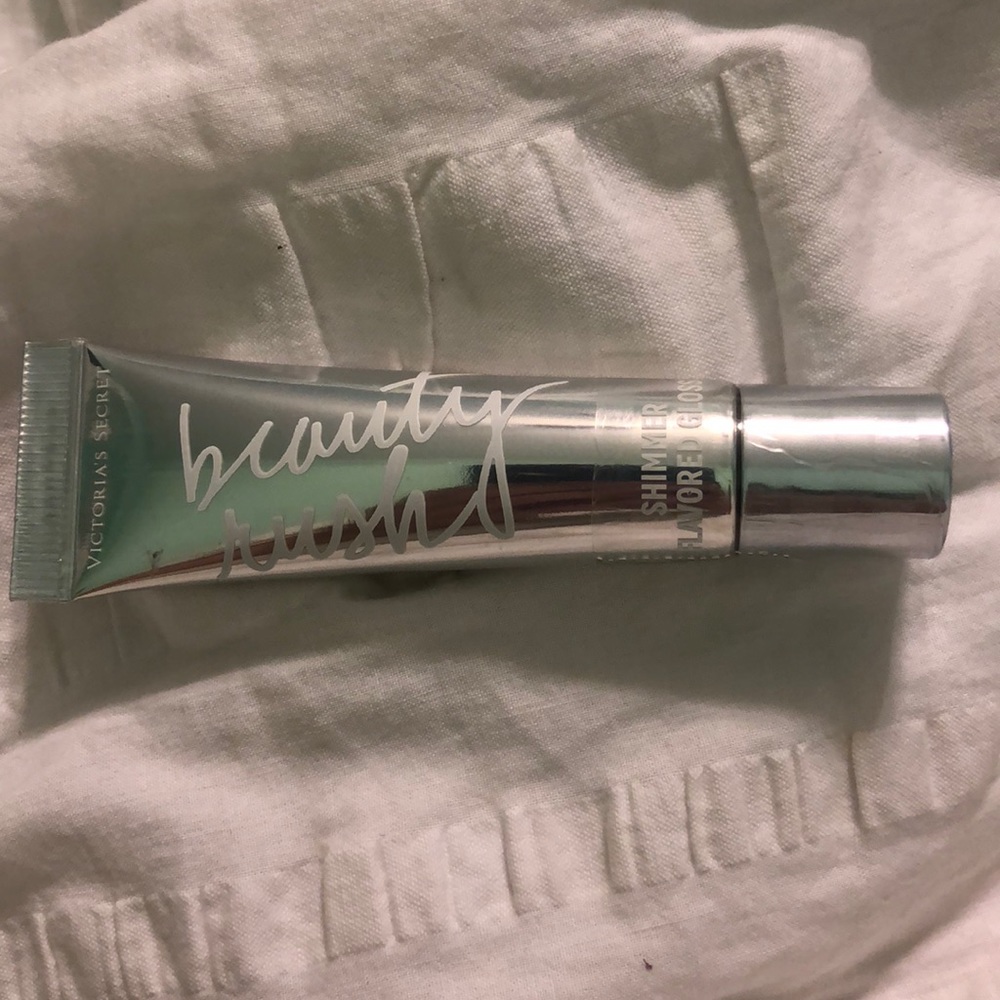 Shimmer lip gloss